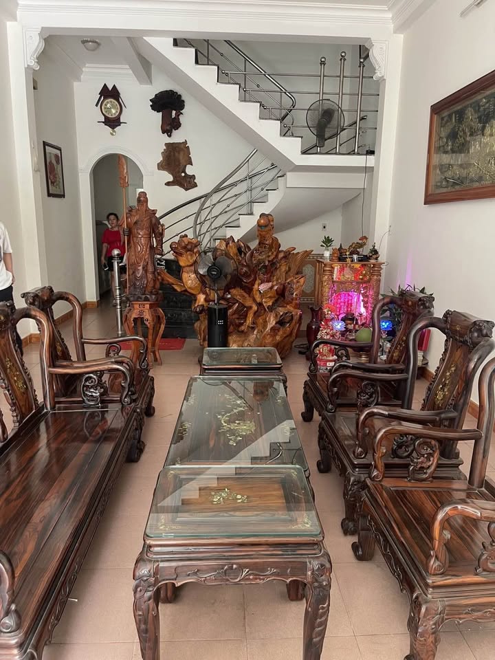 Nhà mặt tiền Lê Đình Lý, Đà Nẵng 96m² giá 16.5 tỷ - Kinh doanh đỉnh cao!