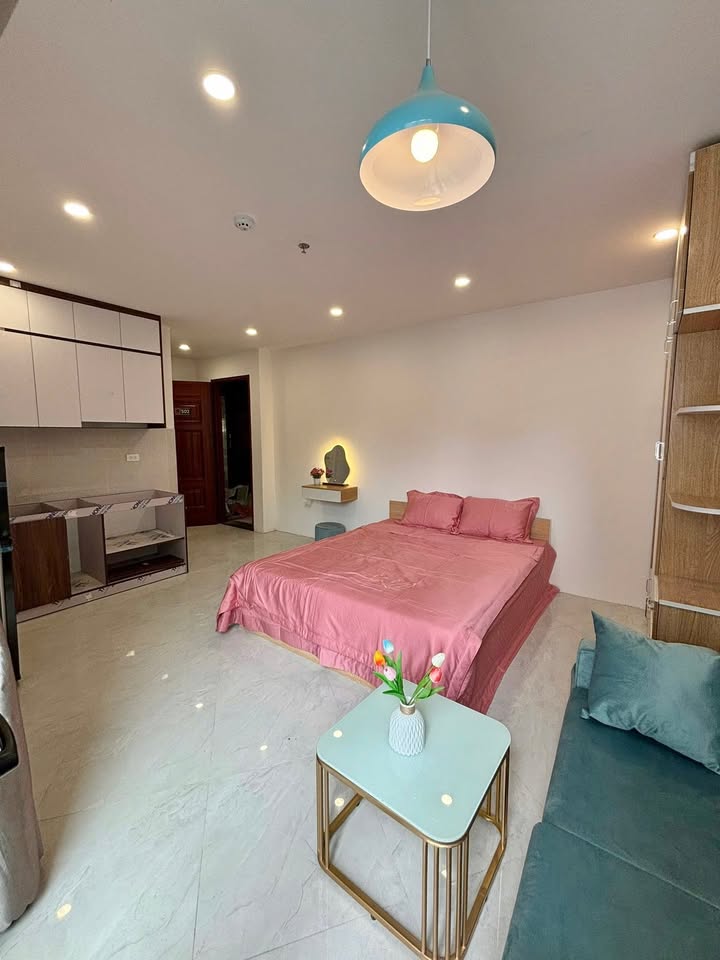 Nhà nhỏ cho thuê Ngõ 1 Nguyễn Thị Định, Cầu Giấy - Thiết kế studio hiện đại, ô tô đỗ cửa!