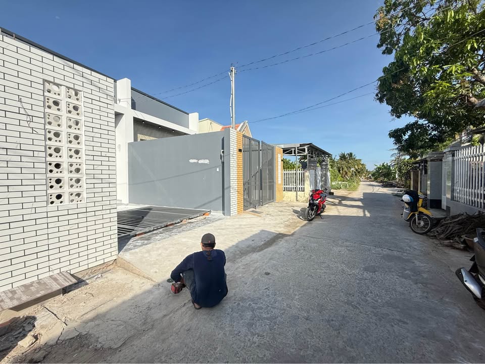 Nhà mặt tiền Ngô Thì Sĩ, Rạch Giá 137.5m² giá 2.23 tỷ - Sẵn sàng vào ở!