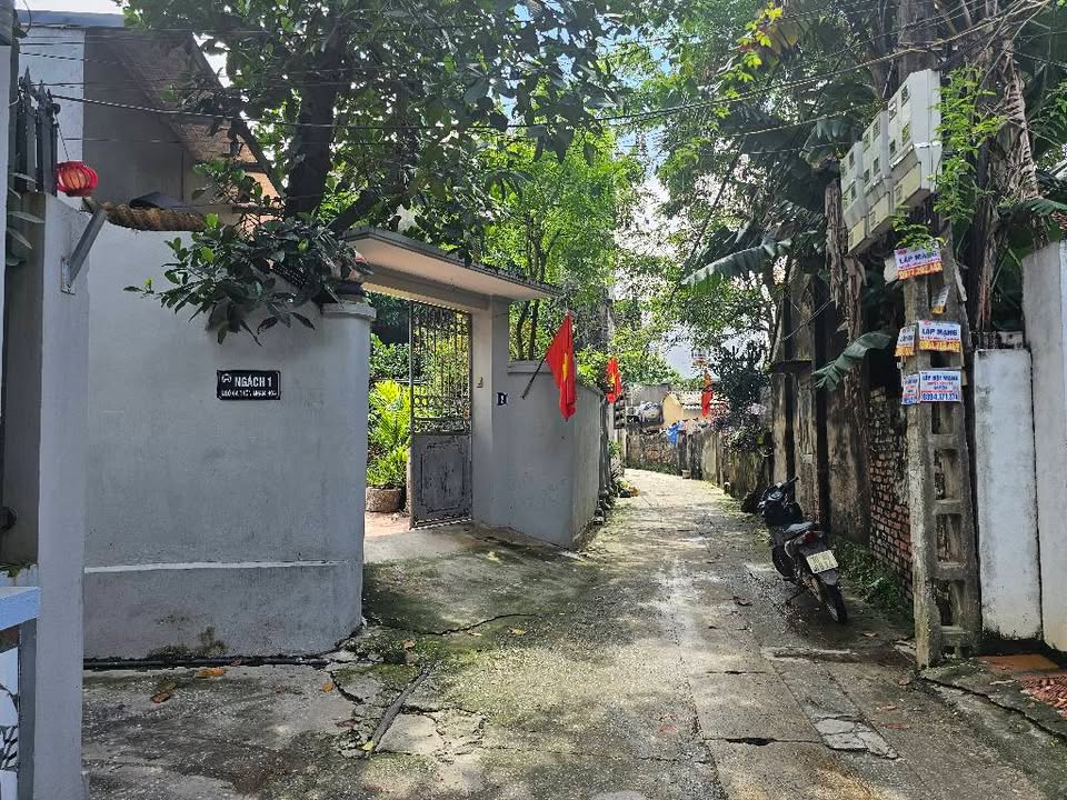 Nhà lô góc Tả Thanh Oai 155m² giá 12.9 tỷ - Ô tô vào tận nơi!