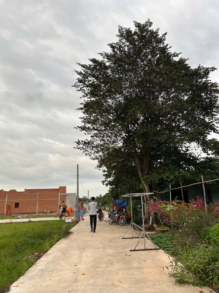 Đất thổ cư Bàu Hàm 100m² giá 760 triệu - Sổ riêng chính chủ!