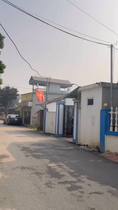 Đất mặt chợ Đông Hạ - Phú Cát, 100m² giá 4 tỷ - Cơ hội đầu tư tuyệt vời!