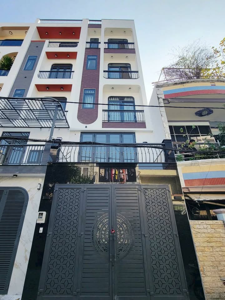 Nhà đẹp xây mới tại Bình Tân 58.8m² giá 7.6 tỷ - Hẻm 6m thông thoáng