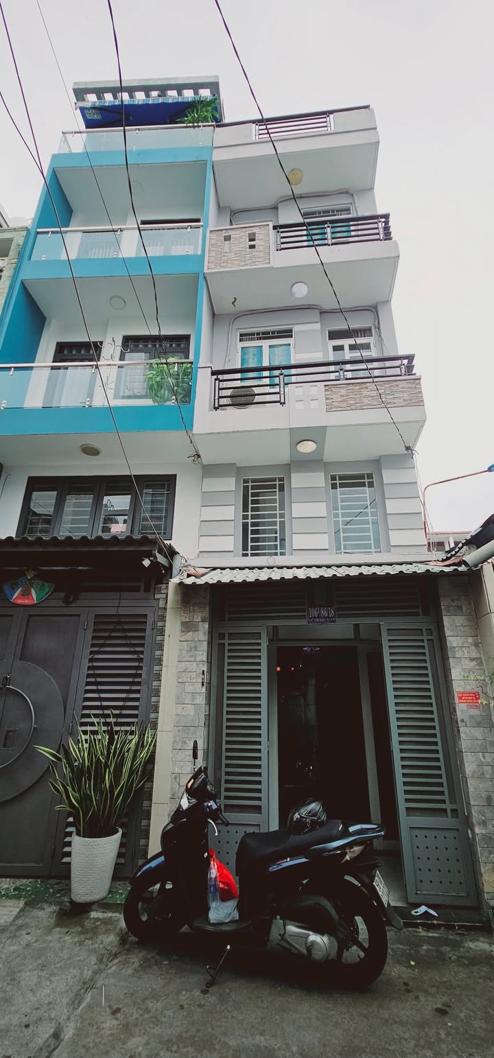 Nhà 5 tầng hẻm xe tải Lạc Long Quân, Quận 11 chỉ 5.49 tỷ - Cơ hội hiếm có!