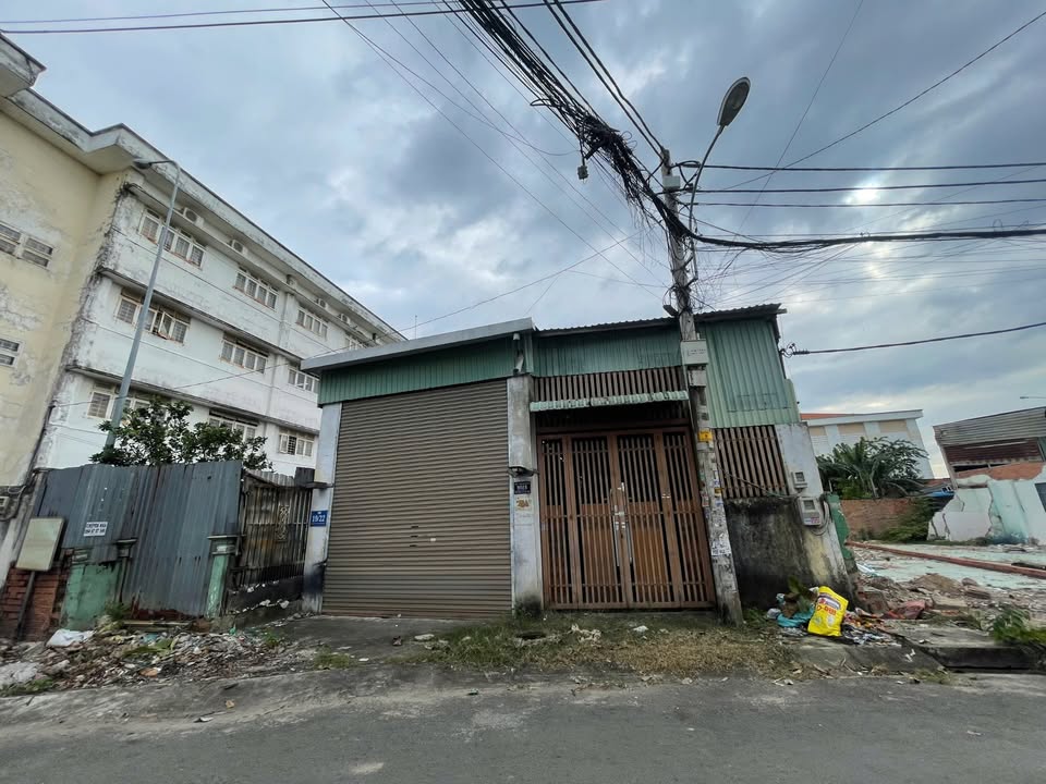 Nhà kho mặt tiền đường Nguyễn Thị Nghé, Hóc Môn 276m² giá 8 tỷ - Đầu tư sinh lời ngay!