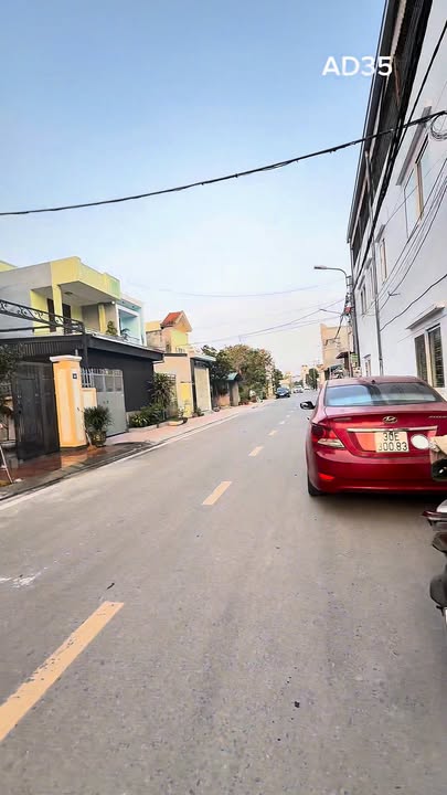 Nhà 3 tầng đường Quỳnh Hoàng, 80m² giá thỏa thuận - Tiết kiệm tiền xăng mỗi tháng!