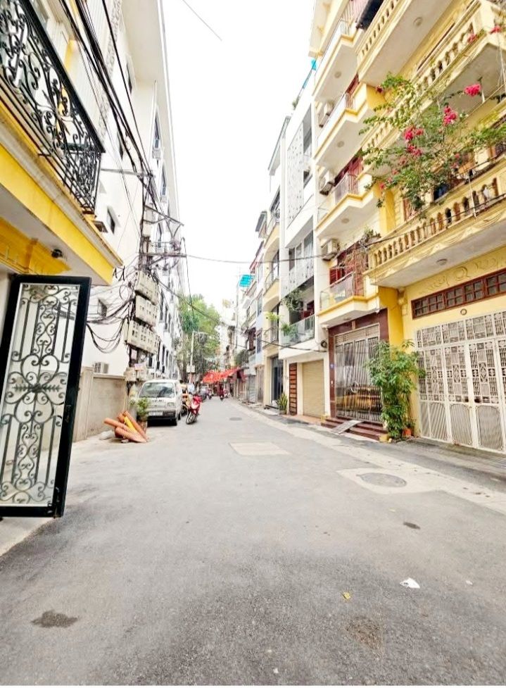 Nhà phố Đội Cấn, Ba Đình 22m² giá 8.2 tỷ - Mặt phố tương lai!