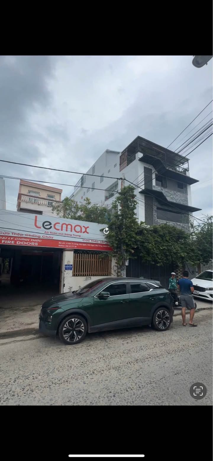 Nhà 3 tầng mặt tiền đường Mai Thị Dõng Nha Trang giá chỉ 7.05 tỷ - Cơ hội đầu tư tuyệt vời!