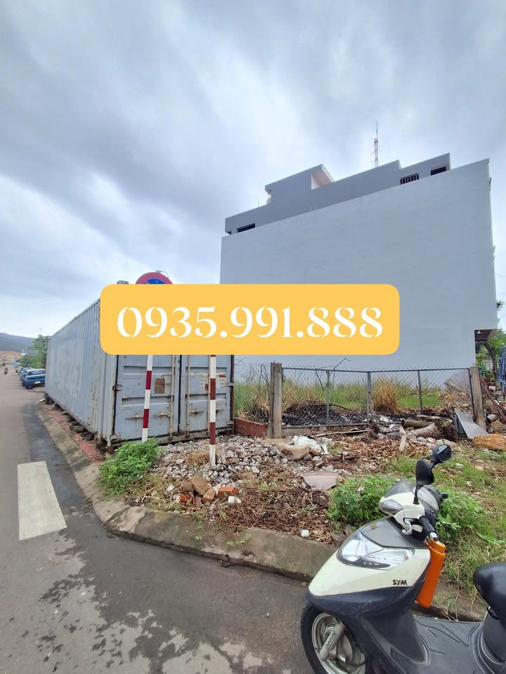 Đất ôm góc 3 mặt tại Phường Hải Cảng, Quy Nhơn 220m² giá chỉ 16 tỷ - Cơ hội đầu tư hấp dẫn!