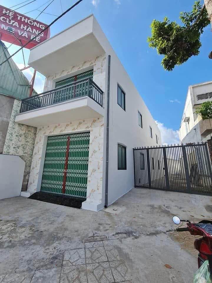 Cho thuê mặt bằng nhà trệt lầu mới 90m² - Góc ngã tư 3/2 & Trần Hoàng Na, Hưng Lợi