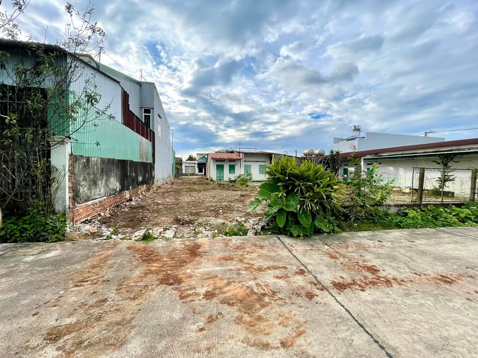 Đất nền Hẻm 475 Lý Thái Tổ 90m² giá 1.15 tỷ - Vị trí trung tâm Pleiku!