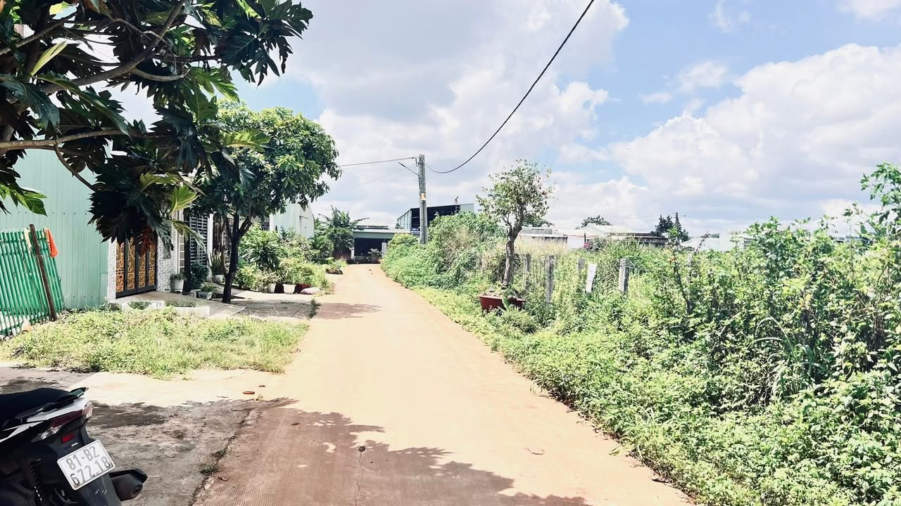 Đất nền hẻm 282 Lê Duẩn, Pleiku 99m² giá 1 tỷ - Sổ đỏ chính chủ, giao dịch ngay!