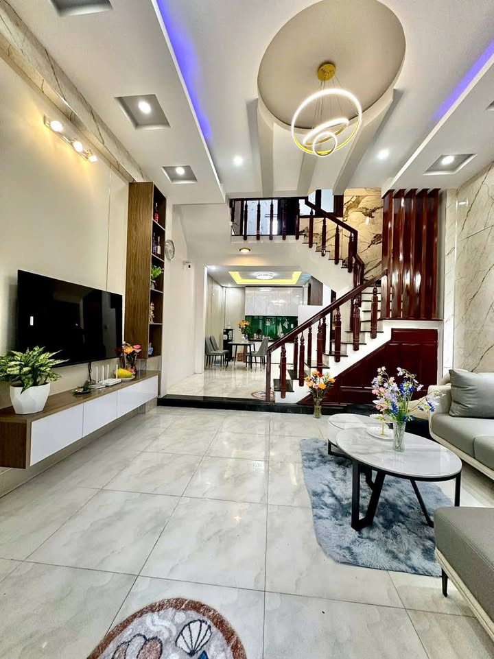 Nhà cho thuê 3 tầng An Hải Đông, Sơn Trà - Diện tích 50m² - Full nội thất chỉ 20 triệu/tháng!