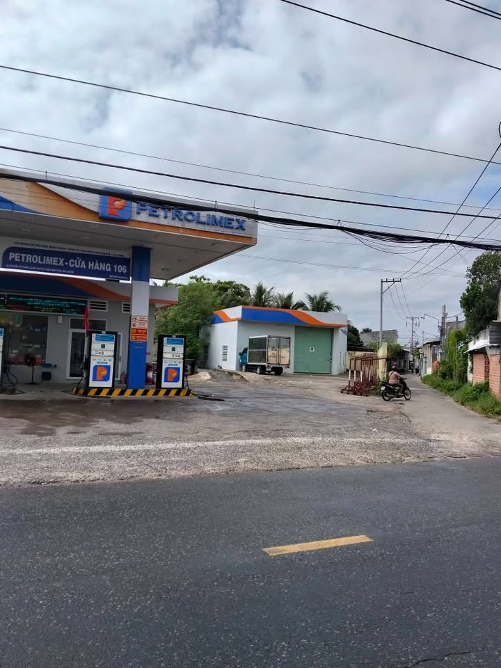 Nhà trọ 10 phòng tại Hẻm 241 Hải Thượng Lãng Ông, 135m² giá 900 triệu - Đầu tư sinh lời ngay!