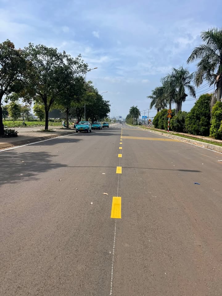 Đất nền liền kề mặt tiền QL 1A - Giá tốt chỉ 3 tỷ, sổ đỏ chính chủ!