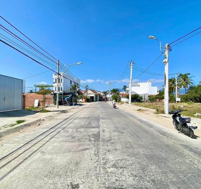 Bán lô đất Vạn Thắng, Vạn Ninh 160m² - Mặt tiền kinh doanh đắc địa!