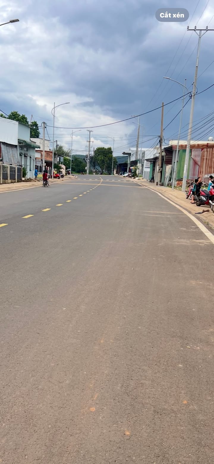 Đất mặt tiền Hoàng Văn Thụ, Đức Trọng, 154.7m² chỉ 5.5 tỷ - Khu vực sầm uất kinh doanh!