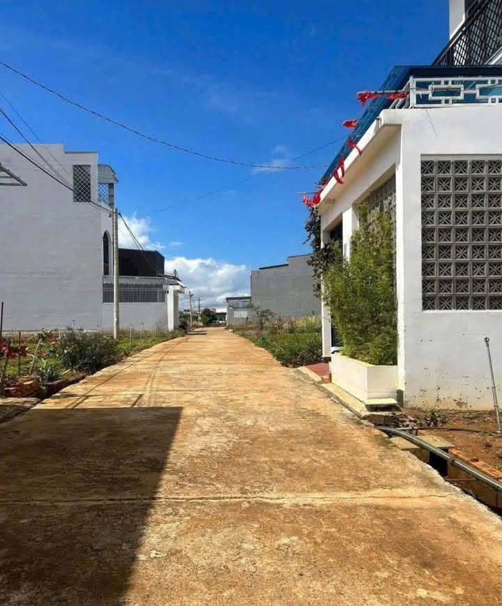 Đất nền hẻm bê tông Cao Bá Quát, Liên Nghĩa 100m² giá 1.55 tỷ - Sổ hồng chính chủ!