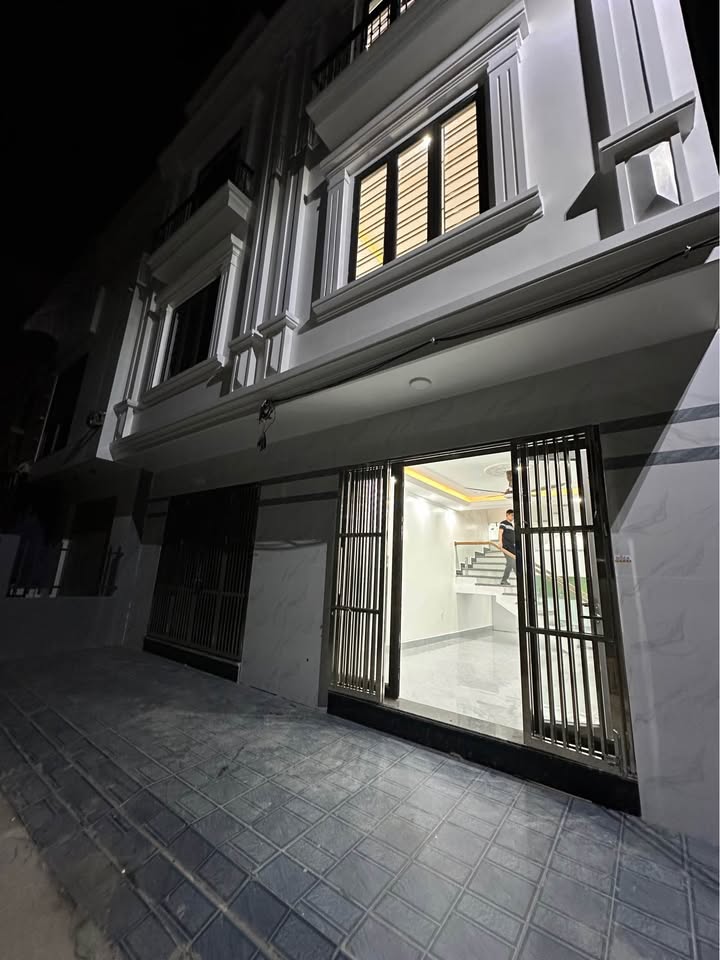 Nhà 3 tầng Nguyễn Lương Bằng, Văn Đẩu, Kiến An 51m² giá 2 tỷ - Ô tô đỗ cửa, thiết kế hiện đại!