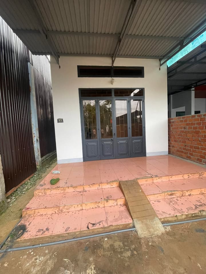 Nhà bán Trịnh Hoài Đức, Đạt Hiếu, Buôn Hồ 250m² giá 1.799 tỷ - Nhà thông thoáng, tiện nghi!