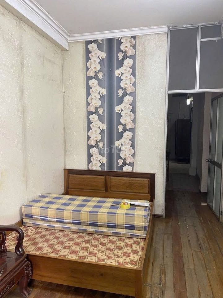 Nhà mặt phố Tô Hiệu, Hà Đông 210m² giá 22 triệu - Cho thuê ngay!