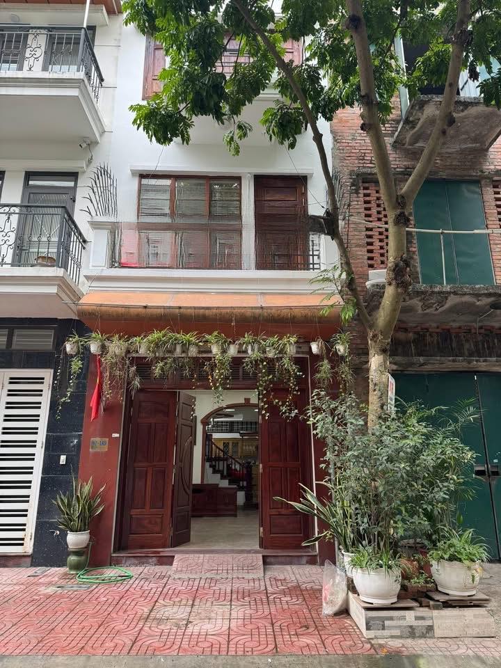 Nhà cho thuê tại Yên Xá 70m², 4 tầng - Full nội thất tiện nghi!