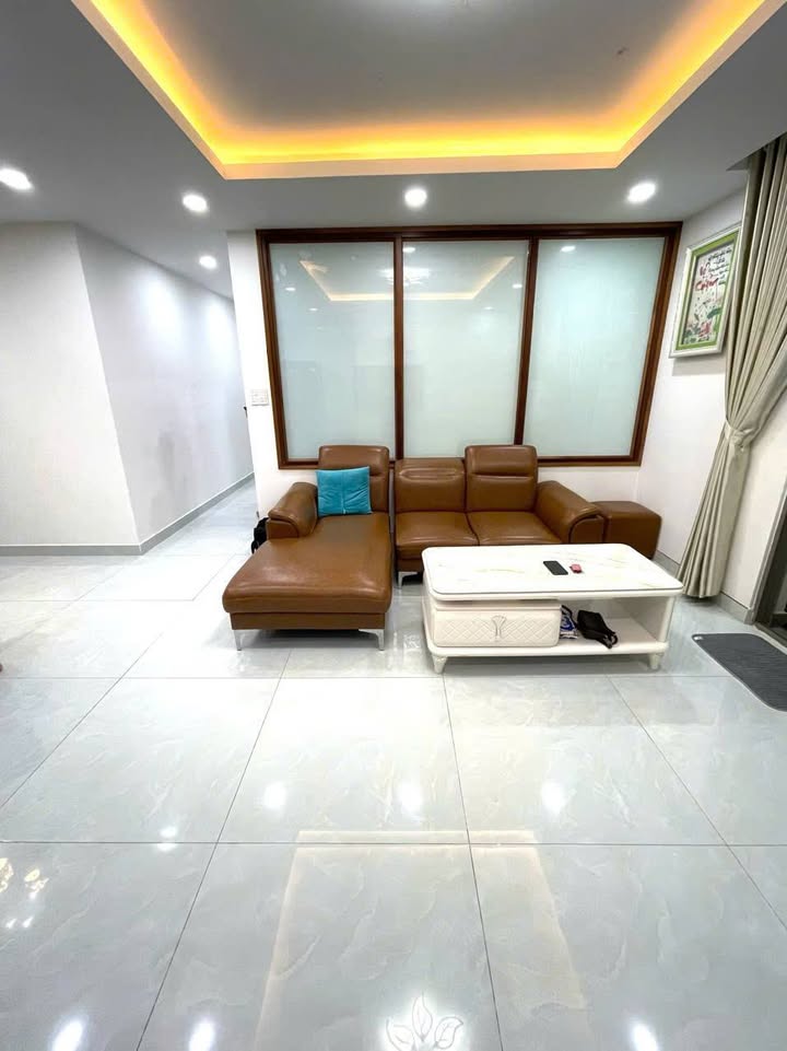 Căn hộ Saigon South Residences Nhà Bè 3PN giá 22 triệu - Full nội thất, tiện nghi sang trọng!