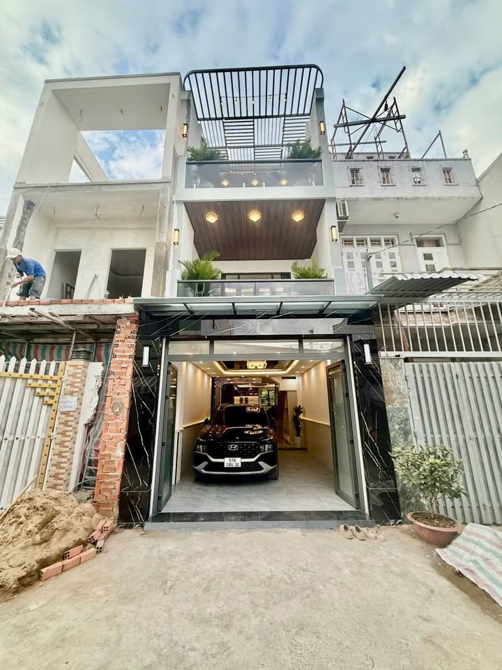 Nhà hẻm ô tô Huỳnh Tấn Phát 64m² giá 6.99 tỷ - Full nội thất vào ở ngay!