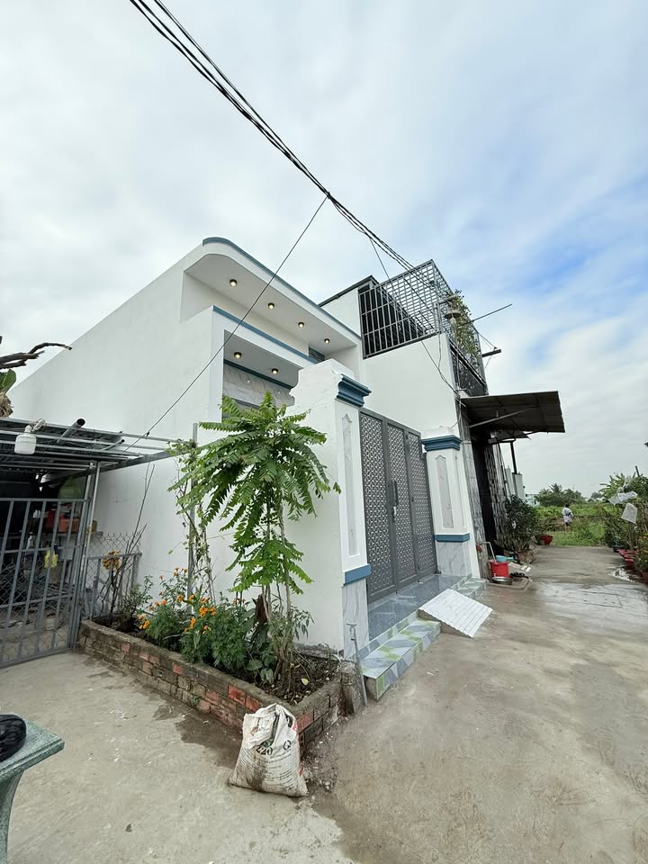 Nhà cấp 4 mới hoàn toàn tại xã Mỹ Lộc, Cần Giuộc 80m² giá 1.35 tỷ - Sẵn sàng ở ngay!