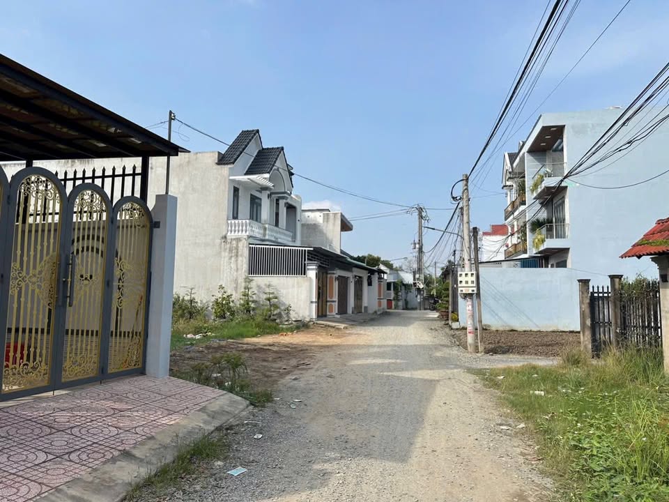 Đất thổ cư xã Long Trạch, huyện Cần Đước 120m² giá 1.55 tỷ - Đầu tư sinh lời ngay!
