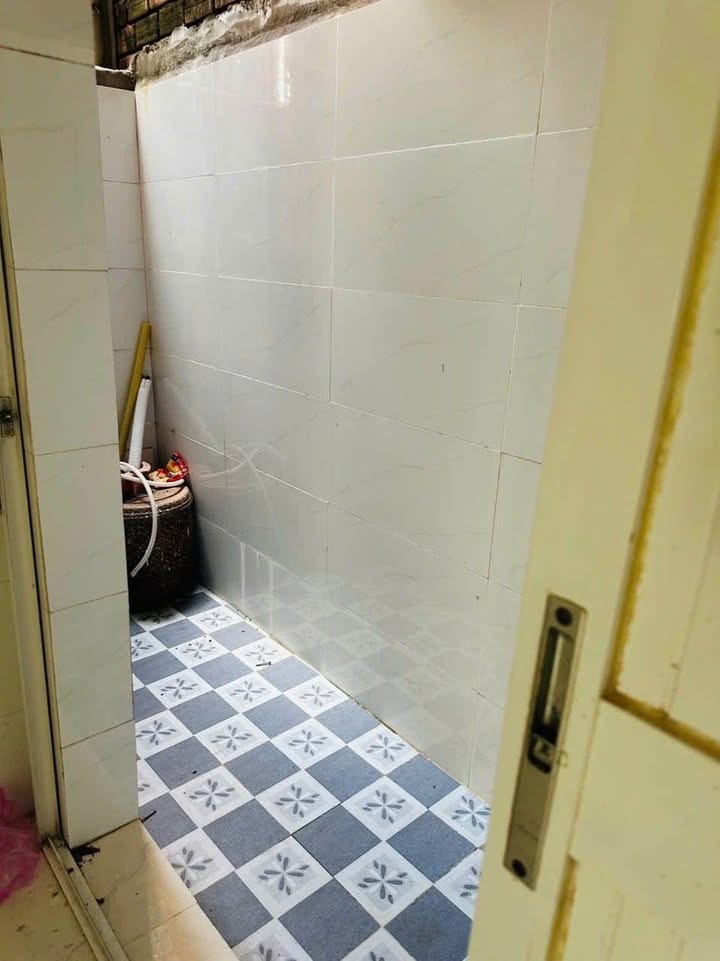 Nhà trệt nguyên căn hẻm 37 Huỳnh Thúc Kháng, 52m² giá 4 triệu - Thuận tiện cho sinh hoạt!