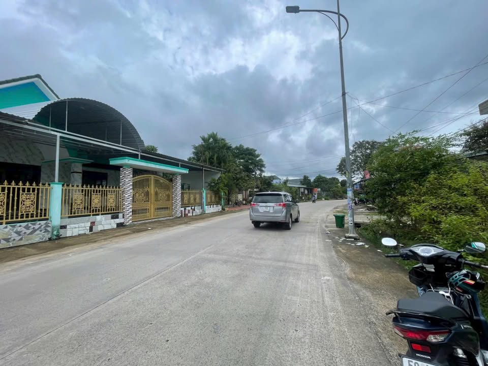 Đất nền Bến Tràm, Phú Quốc 500m² giá 2 tỷ - Đầu tư lý tưởng ngay mặt tiền!