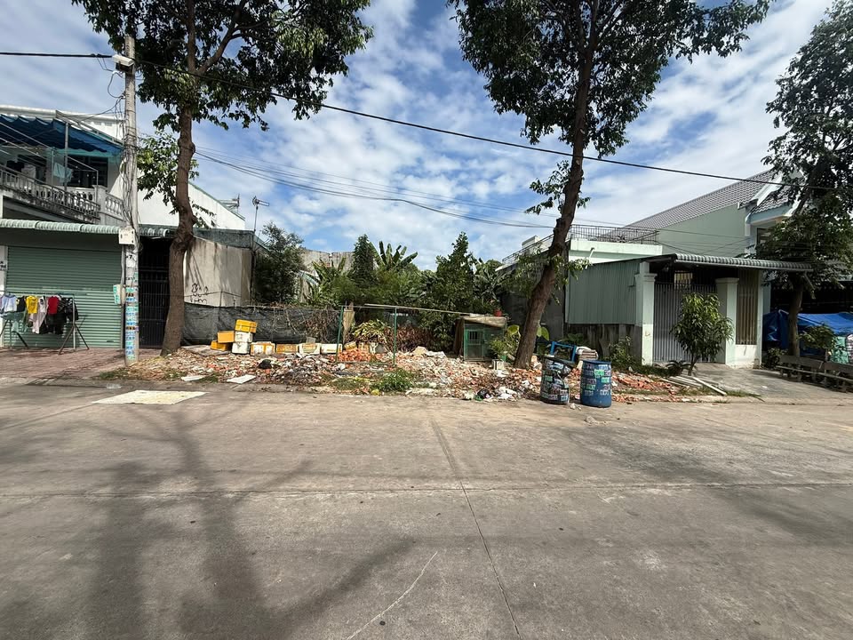 Đất nền Bến Cát 150m² giá 1.8 tỷ - Sổ đỏ chính chủ, gần KCN Mỹ Phước!