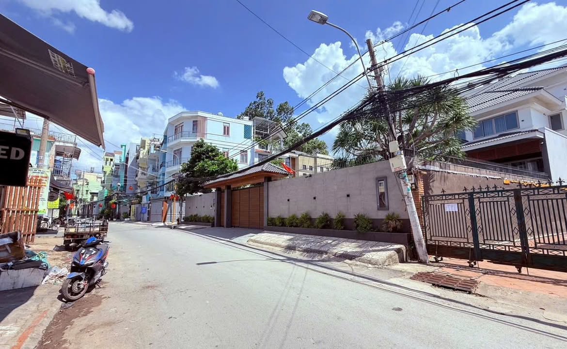 Đất nền Bình Trưng Tây, Quận 2, 76m² giá 8.6 tỷ - Vị trí đắc địa, thích hợp đầu tư!