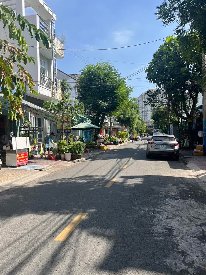 Nhà phố đường Số, Phước Bình 98m² giá 8 tỷ - Đầu tư sinh lời, vị trí đẹp!