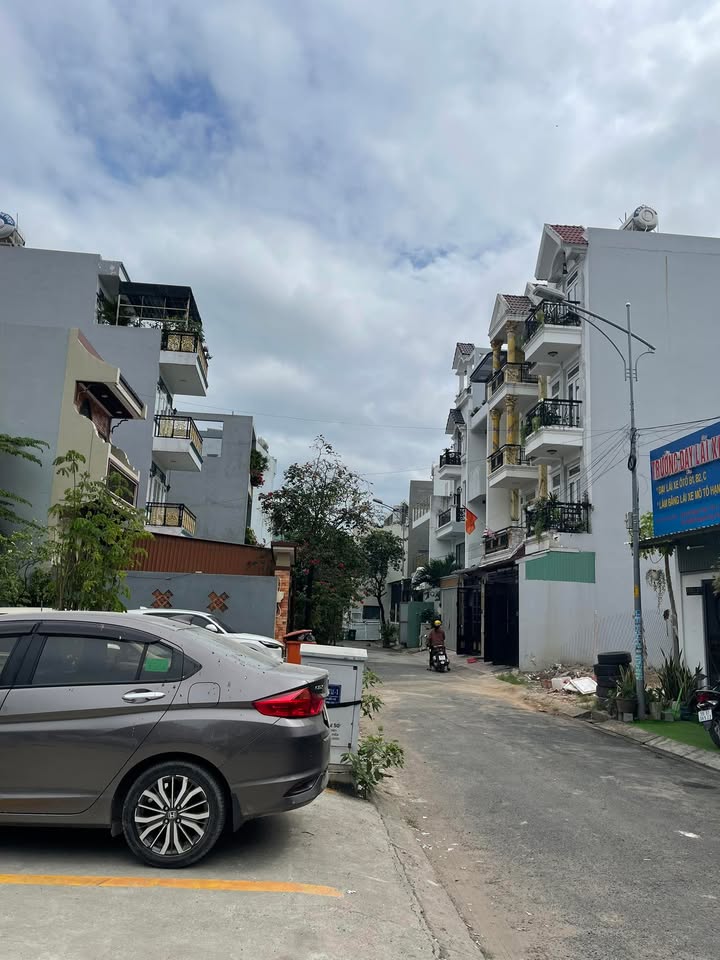 Đất KDC Nam Khang, Nguyễn Duy Trinh, 56m², giá 4.15 tỷ - Đầu tư sinh lời!