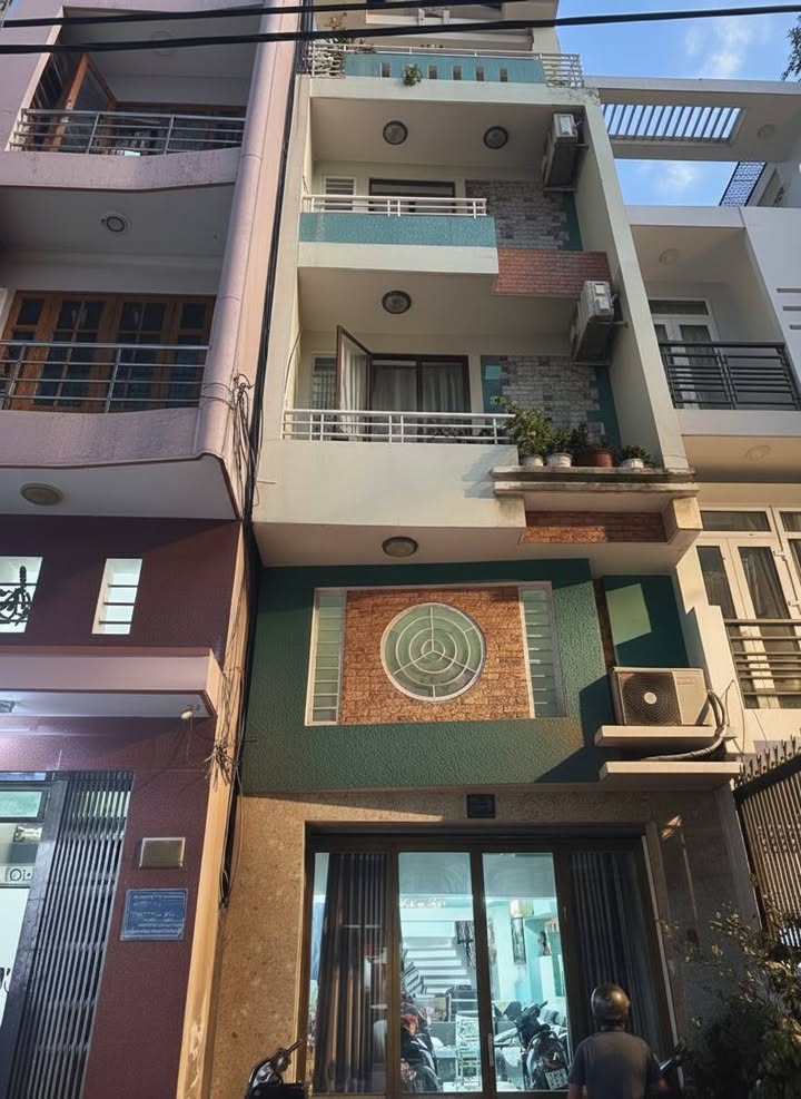 Nhà 5 tầng 120m² Nguyễn Đình Chính, Phú Nhuận - Giá 16.5 tỷ, Đầu tư sinh lời!