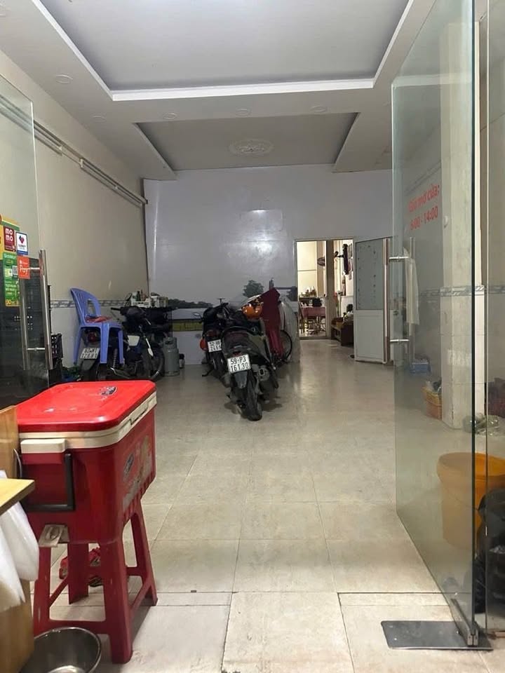 Nhà mặt tiền kinh doanh đường Bạch Vân, quận 5, diện tích 82.8m² - Cơ hội đầu tư tuyệt vời!