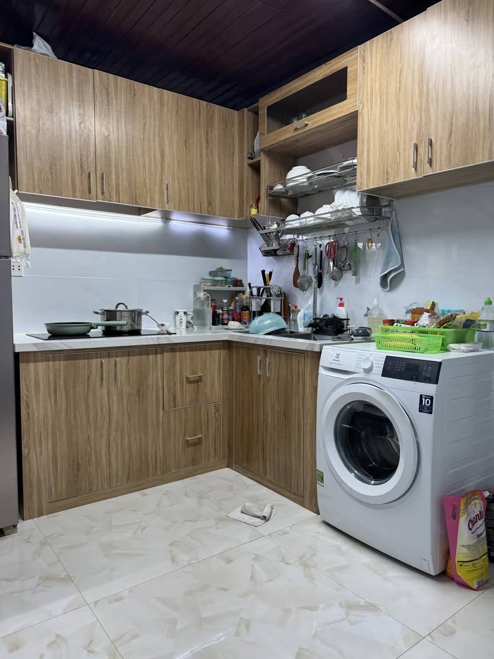 Nhà kiệt Lê Duẩn Hải Châu 57m² giá 4.3 tỷ - Lô góc thoáng mát!