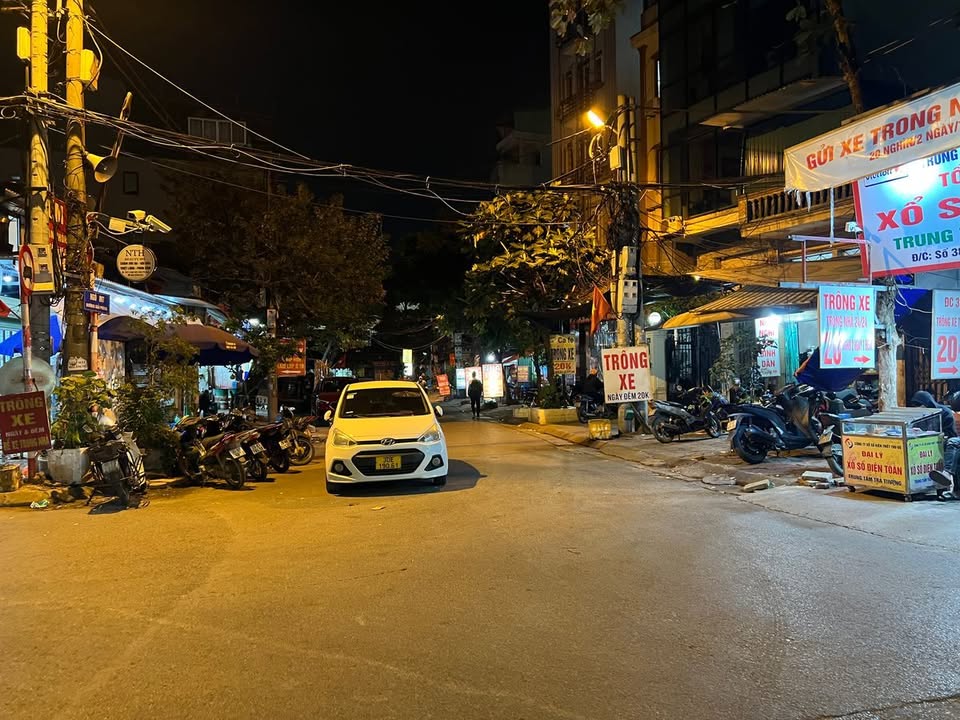 Đất mặt phố Giải Phóng, Hoàng Mai 143m² giá 42.8 tỷ - Vị trí đắc địa, tiềm năng lớn!