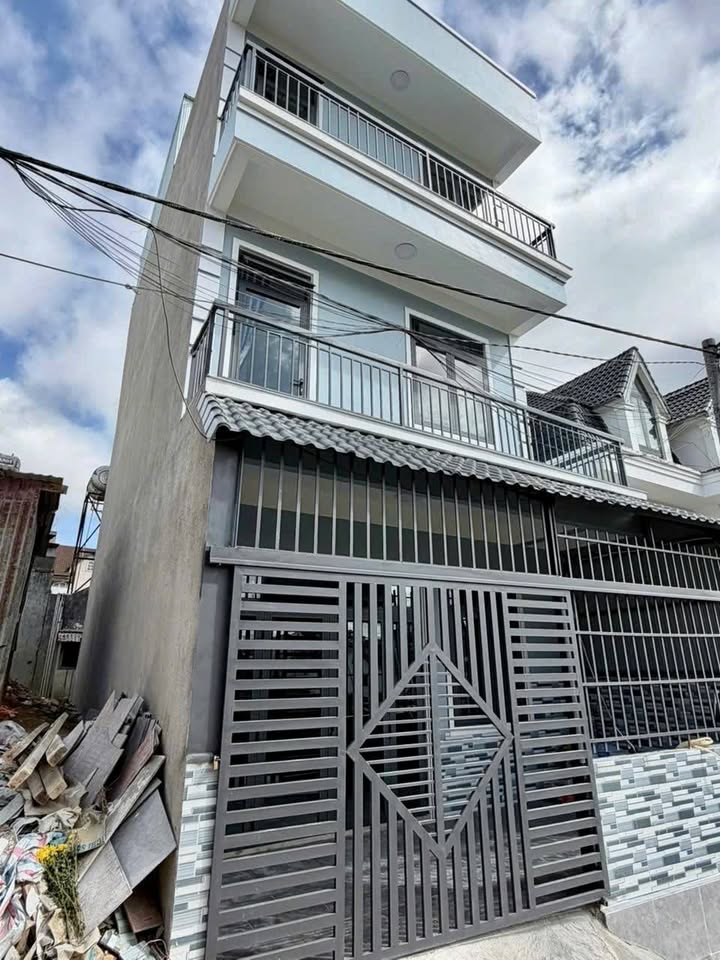 Nhà phố Lữ Gia Đà Lạt 50m² giá 4.3 tỷ - Cơ hội đầu tư hấp dẫn!