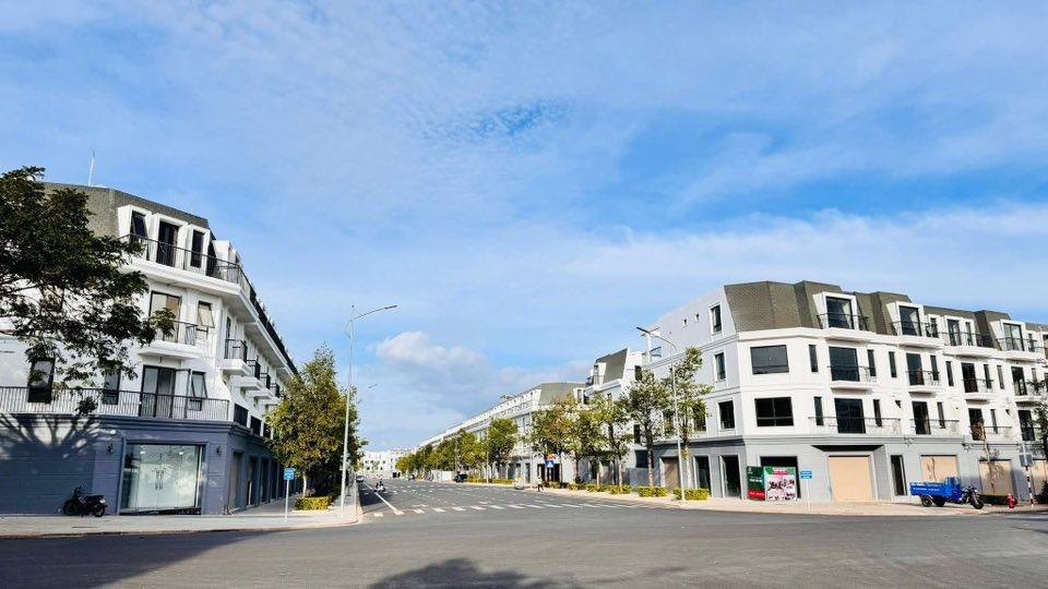 Shophouse EcoCity Buôn Ma Thuột 198m² giá 22.5 tỷ - Vị trí độc tôn!