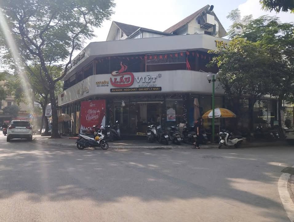 Biệt thự Mỗ Lao 215m² giá thỏa thuận - Lô góc thiết kế 3 tầng ấn tượng!