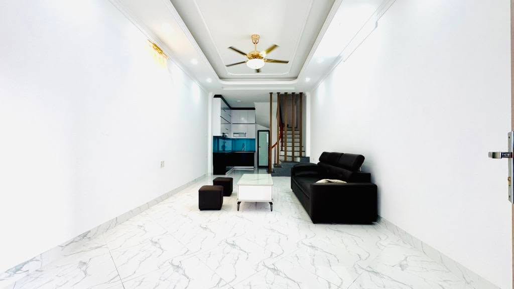 Nhà riêng Thạch Bàn Long Biên 32m² giá 5.8 tỷ - Sẵn sàng thương lượng!