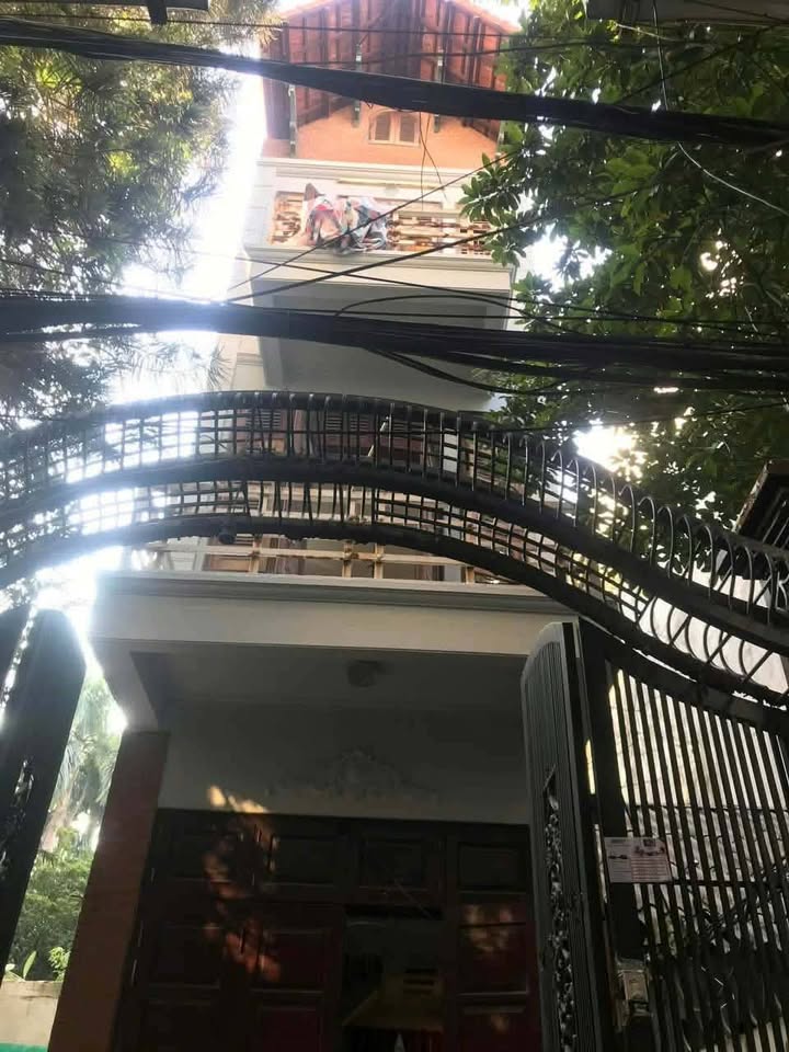 Nhà nguyên căn 3 tầng ngõ 126/83 Xuân Đỉnh, Bắc Từ Liêm 65m² giá 9,5 triệu - Sẵn sàng cho thuê ngay!