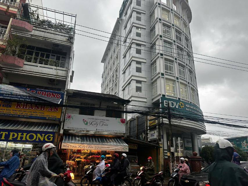 Cho thuê mặt bằng mặt tiền đường 2/4 Nha Trang 50m² giá 15 triệu - Kinh doanh sầm uất!