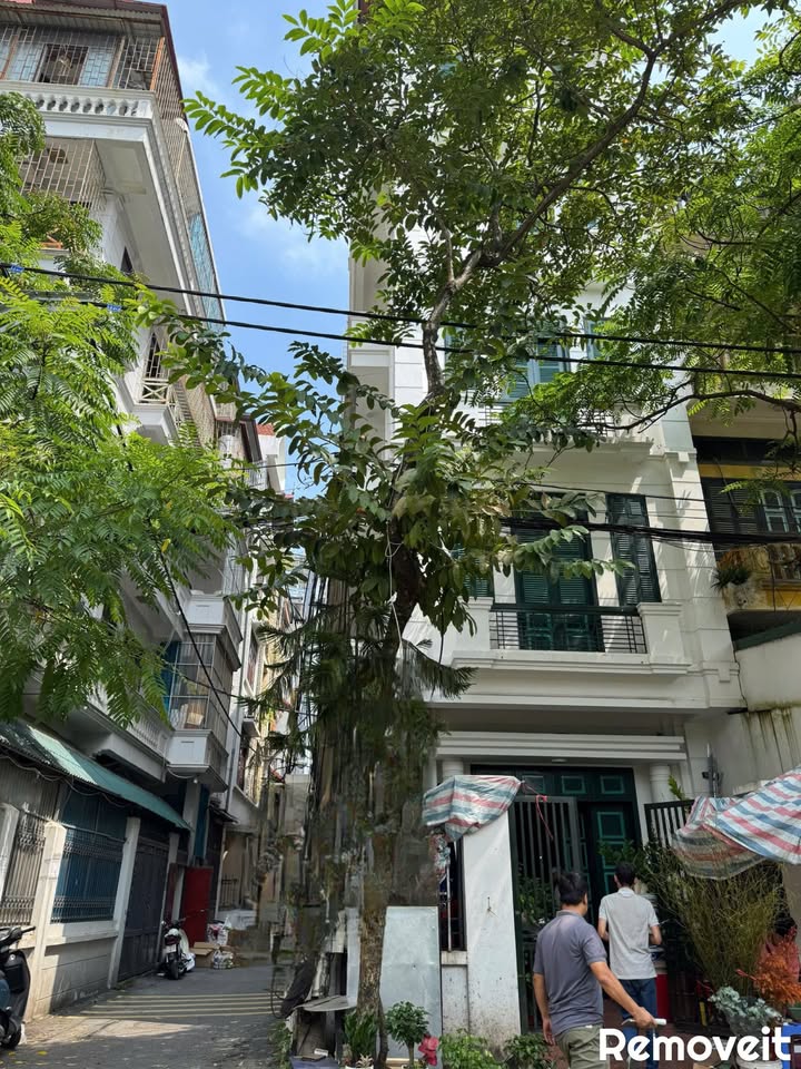 Cho thuê mặt bằng kinh doanh tại ngõ Hoàng Quốc Việt, Cầu Giấy - 35 triệu/tháng, 2 mặt tiền