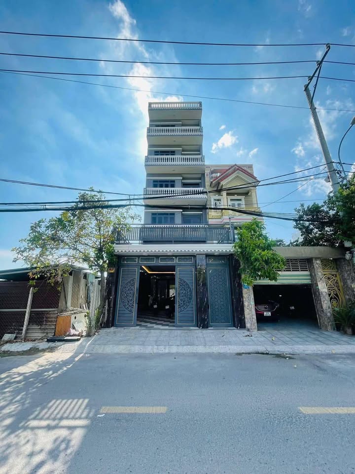 Nhà mặt phố Văn Điển Thanh Trì 40m² giá 14 tỷ - Đầu tư kinh doanh lý tưởng!