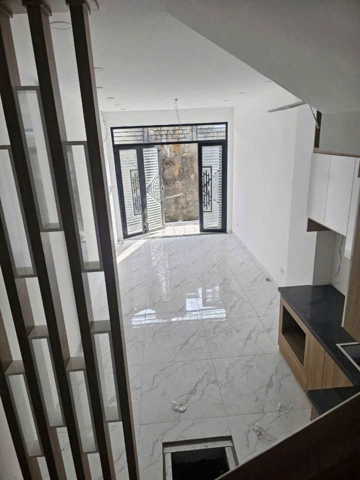 Nhà 3 tầng 1 tum Đại Thành Quốc Oai 43m² giá 4.3 tỷ - Sổ đỏ chính chủ