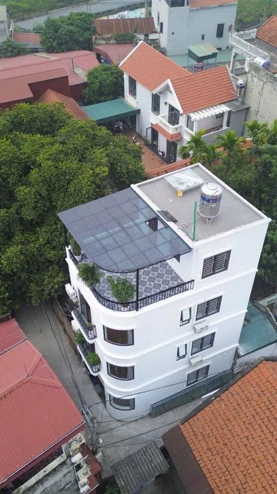 Nhà đẹp Thị trấn Phùng 42m² giá 4 tỷ - Full nội thất, sẵn sàng vào ở!